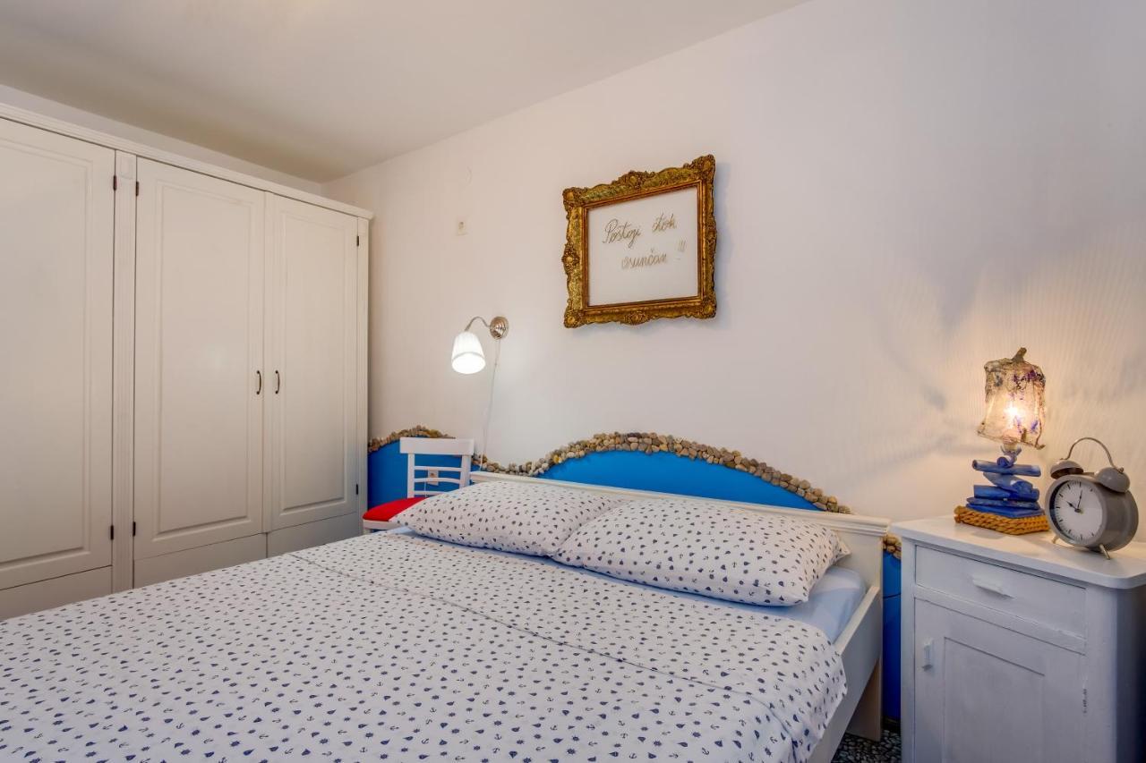 Apartments Kastel Veli Lošinj Exterior foto